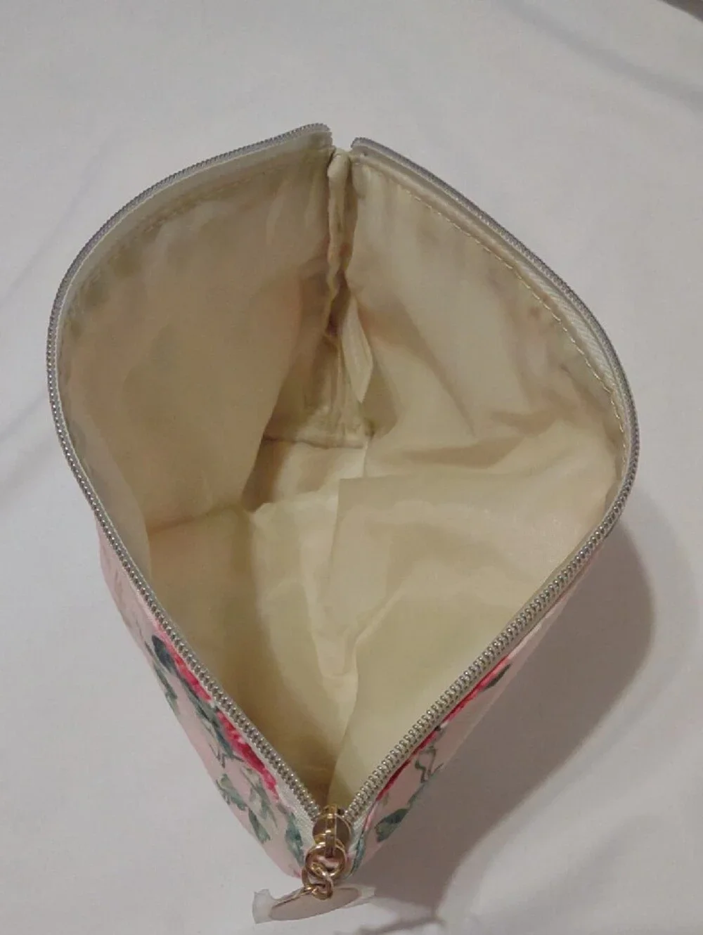 Estēe Lauder Roses Makeup Bag